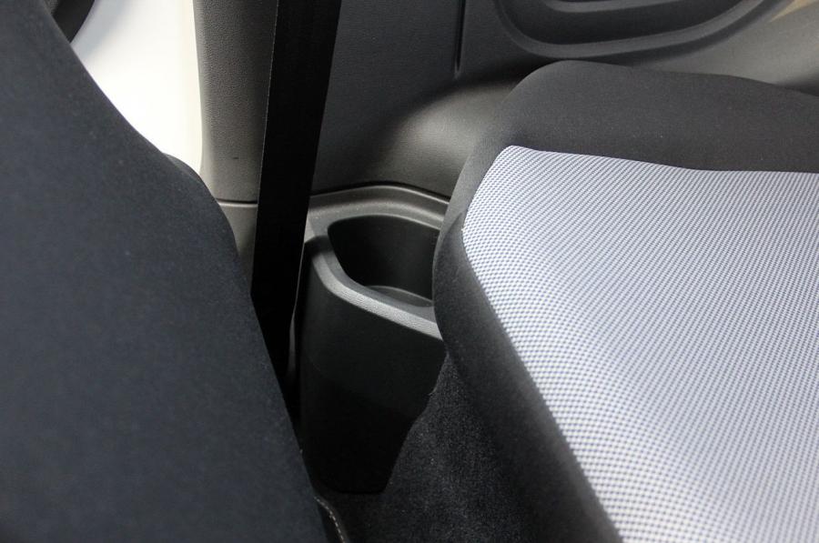  Volkswagen up! 2011 года  (фото 107 из 173)